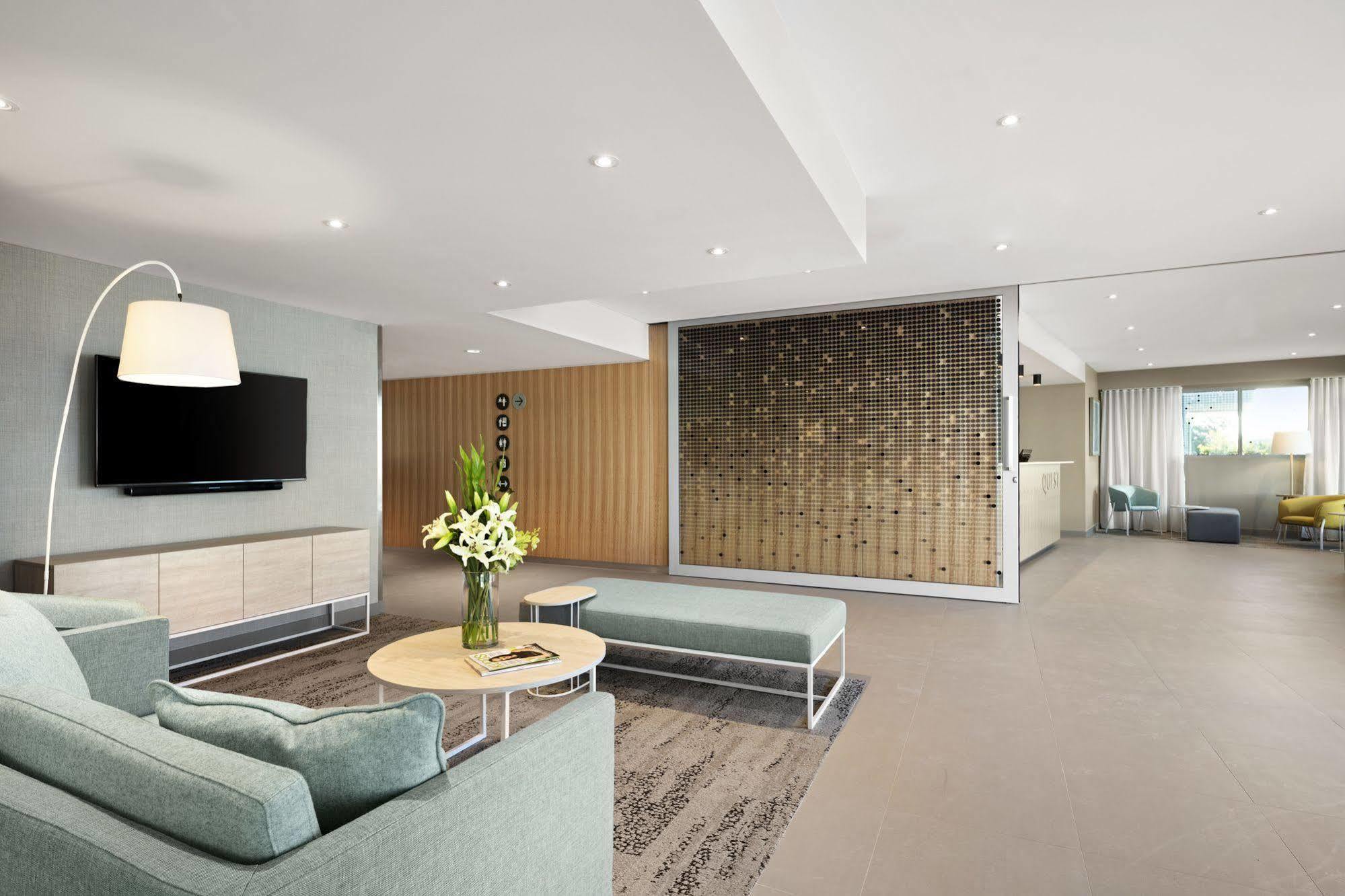 Aparthotel Quest Eight Mile Plains 4*